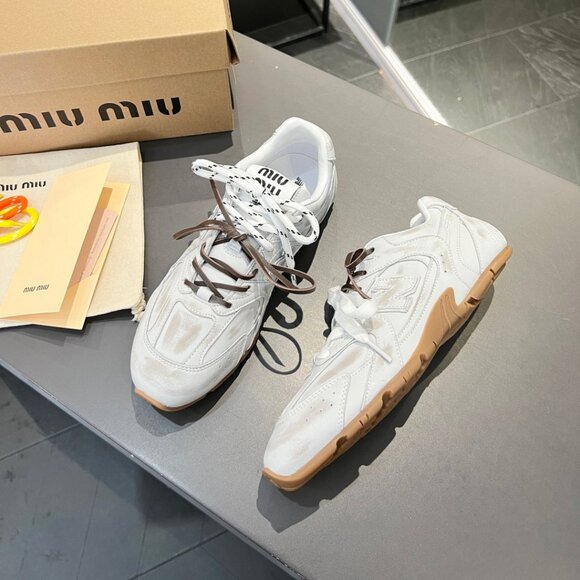 Miu Miu White and Brown Flats - Picture 1 of 5